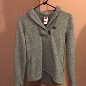 Green north face sweater